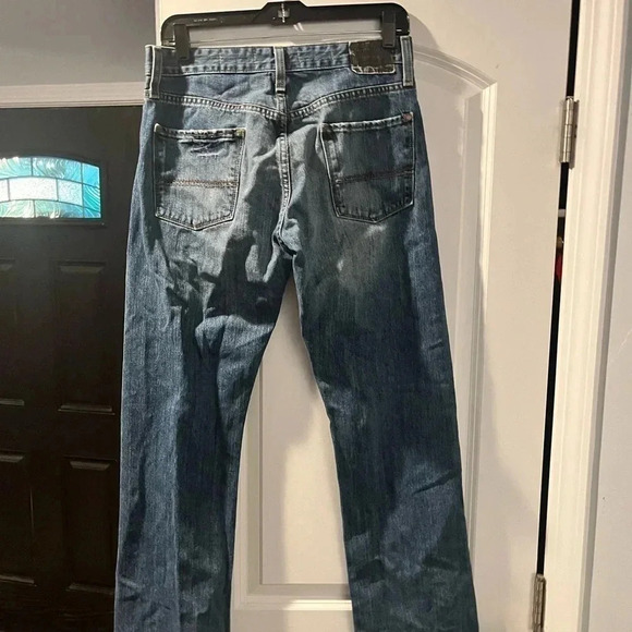 ~Signature Authentics Levi’s~ - Size 30 - Picture 5 of 6